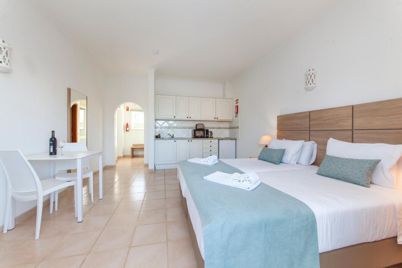 Atalaia Sol Aparthotel - Tennis & Heated Pool In Winter Λάγος Εξωτερικό φωτογραφία