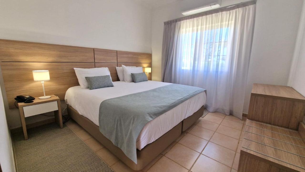 Atalaia Sol Aparthotel - Tennis & Heated Pool In Winter Λάγος Εξωτερικό φωτογραφία