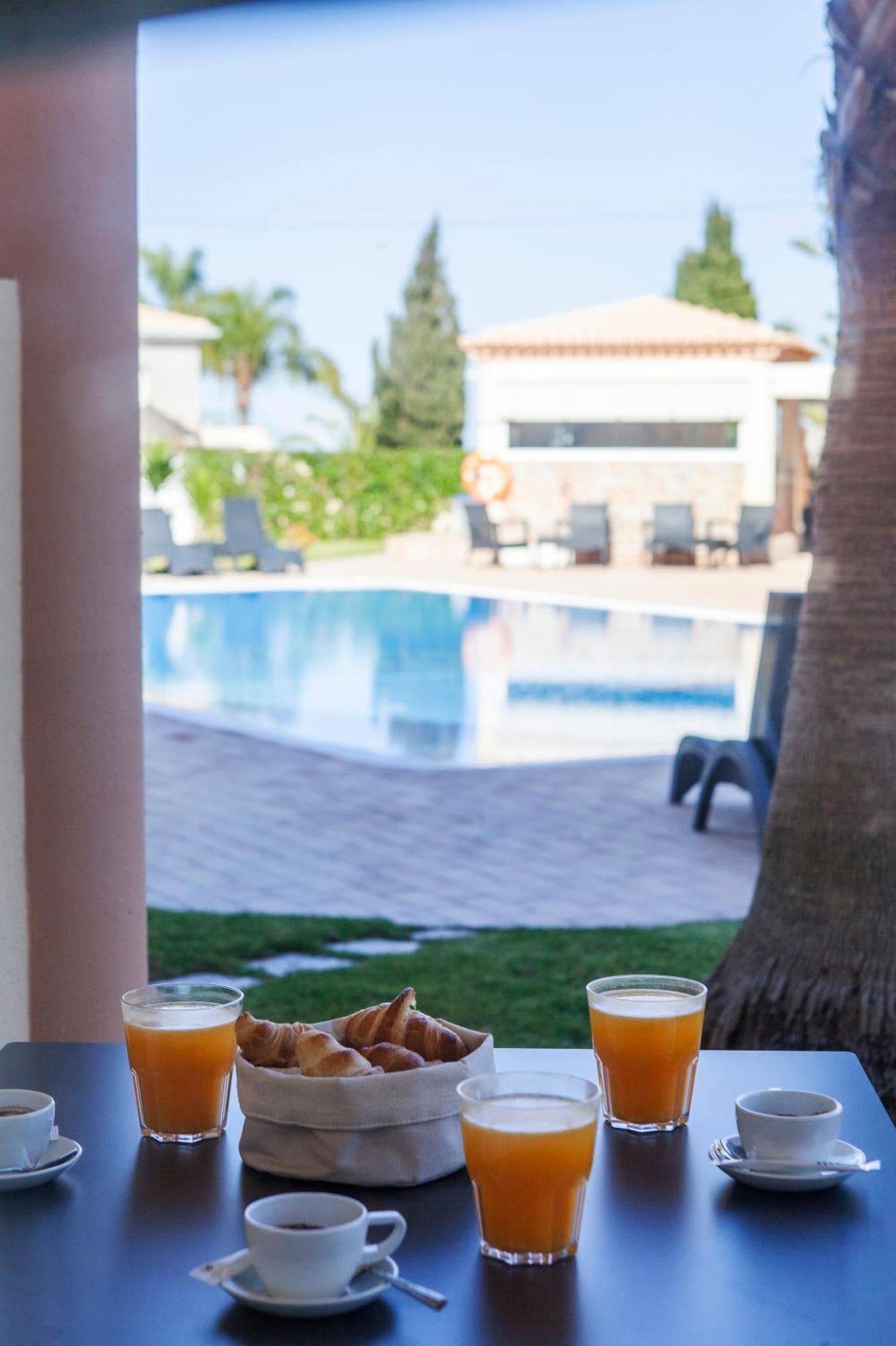 Atalaia Sol Aparthotel - Tennis & Heated Pool In Winter Λάγος Εξωτερικό φωτογραφία