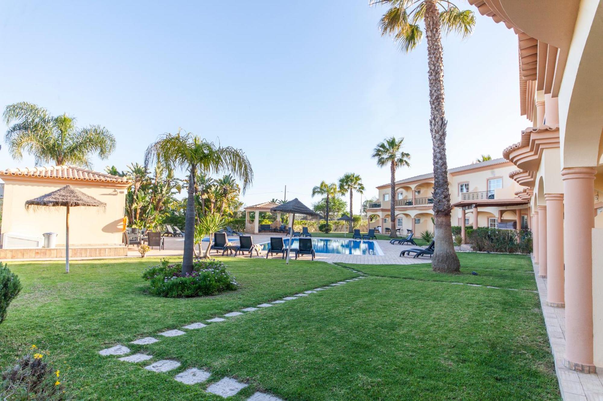 Atalaia Sol Aparthotel - Tennis & Heated Pool In Winter Λάγος Εξωτερικό φωτογραφία
